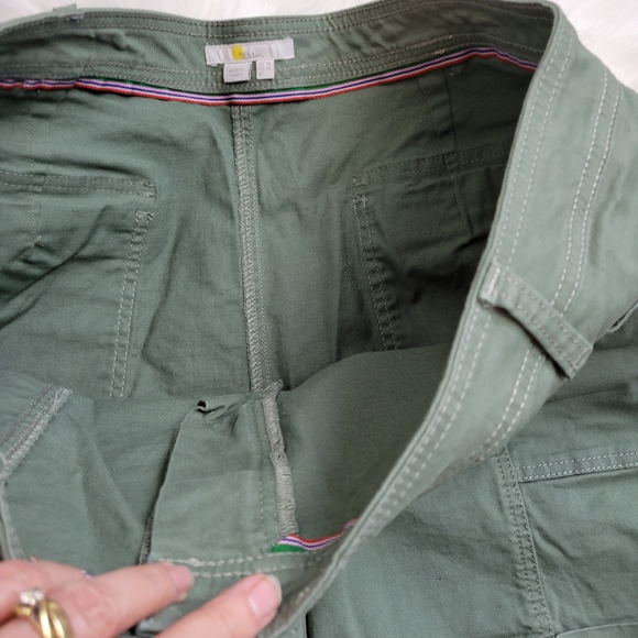 Boden Forest Green Walking Shorts SZ 14 - Picture 10 of 14